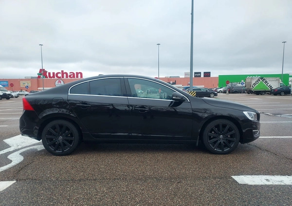 Volvo S60 cena 79999 przebieg: 160000, rok produkcji 2014 z Białystok małe 154